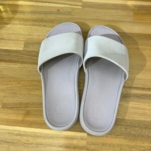 Lululemon restfeel Slide Sandals blissful blue size 8 good condition